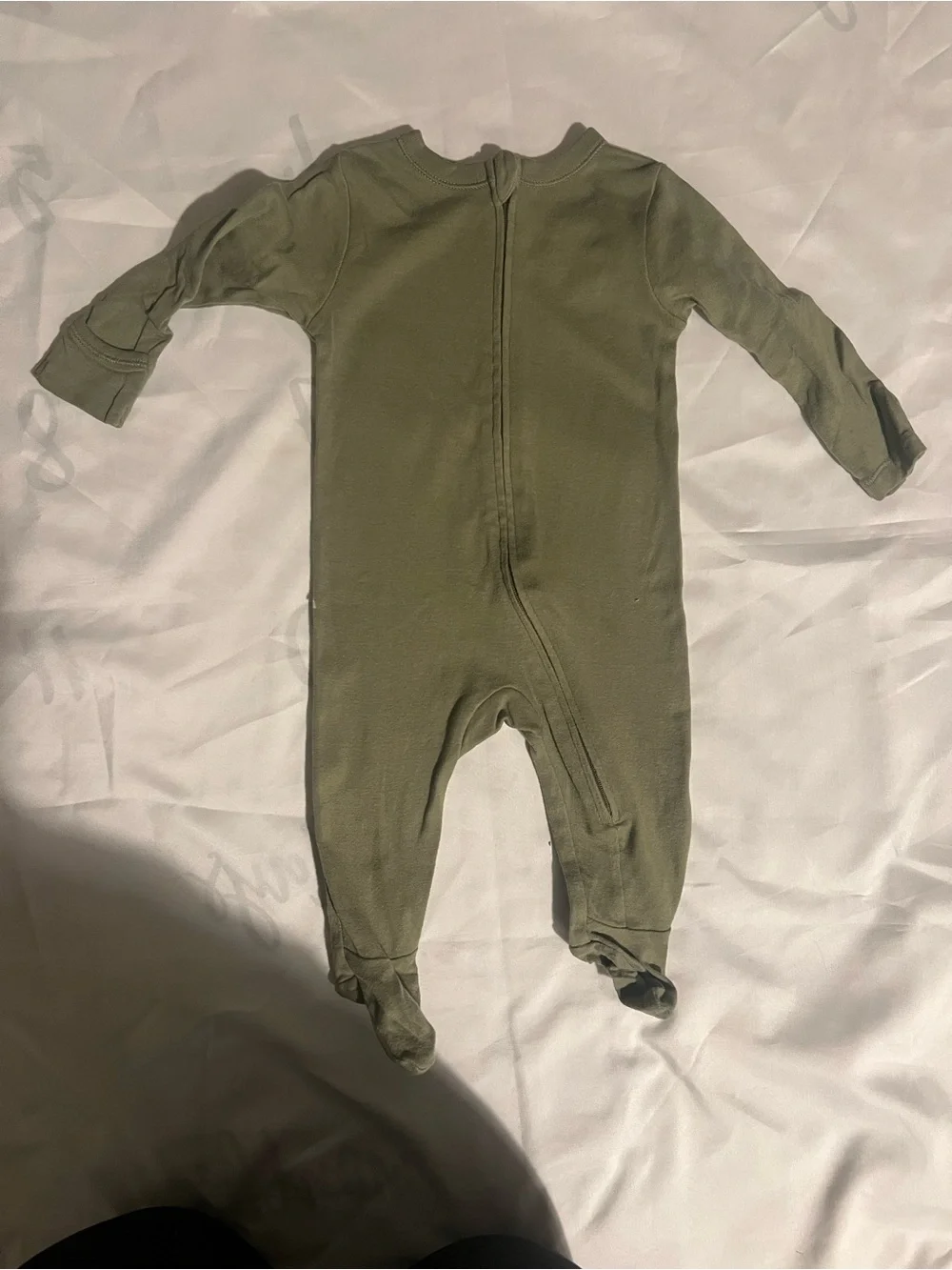 Set of Five Old Navy Baby Neutral and Printed Zip Up Footies Size 3-6 Months